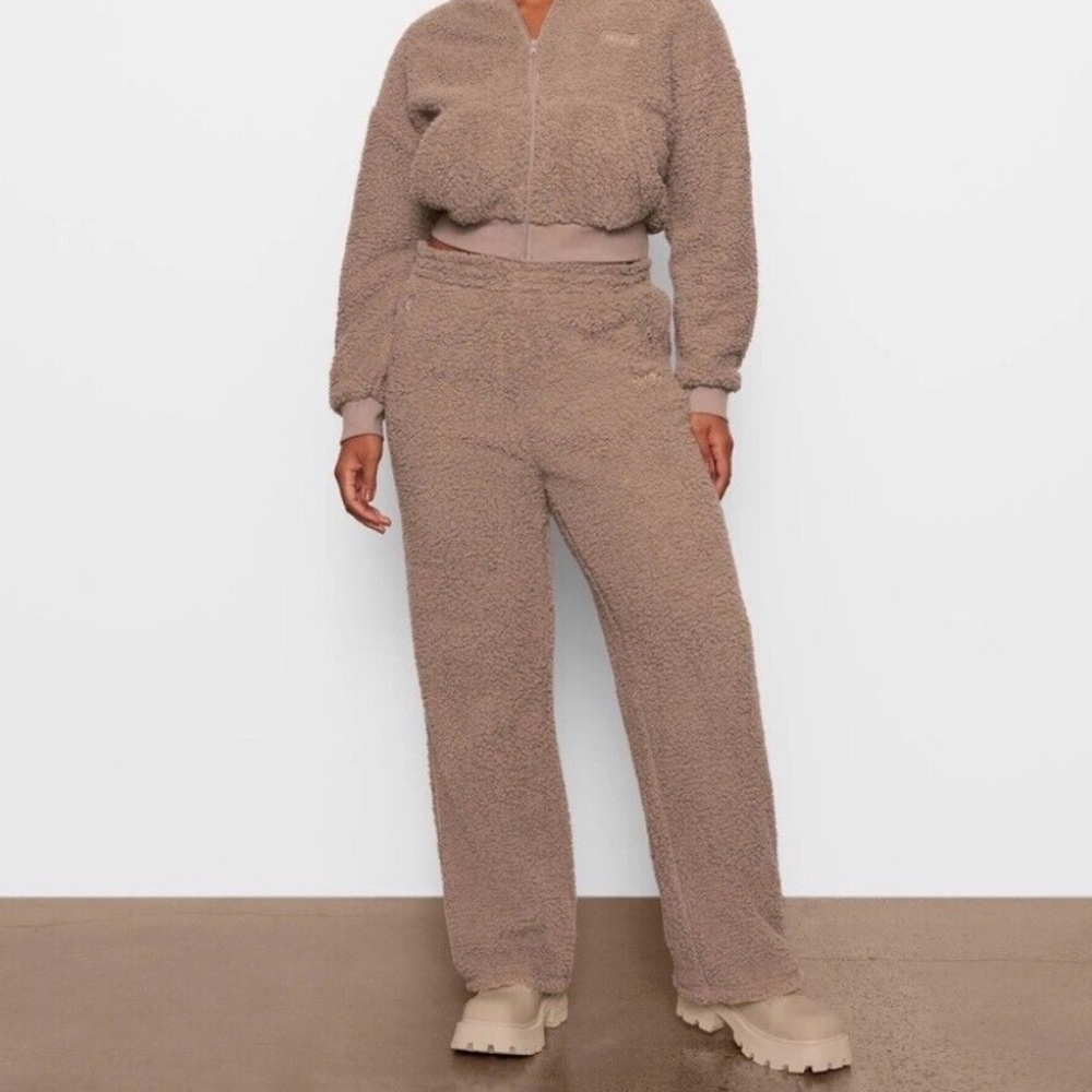 SKIMS Teddy Fleece Pants